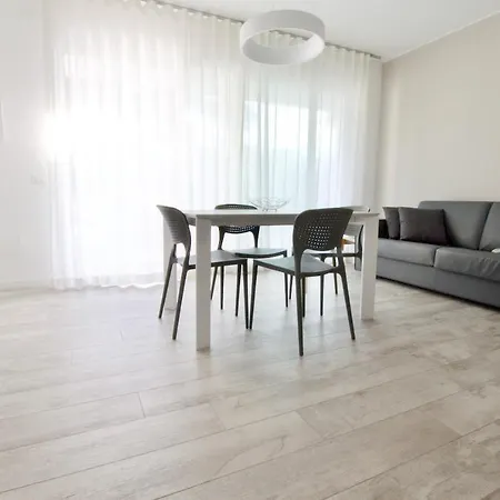 Gf - Immobiliare * Lido di Jesolo